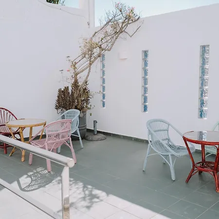 Hostal Las Gaviotas-3